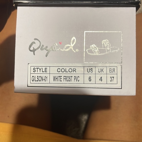 White mat jelly slide! Adorable! - Picture 10 of 10